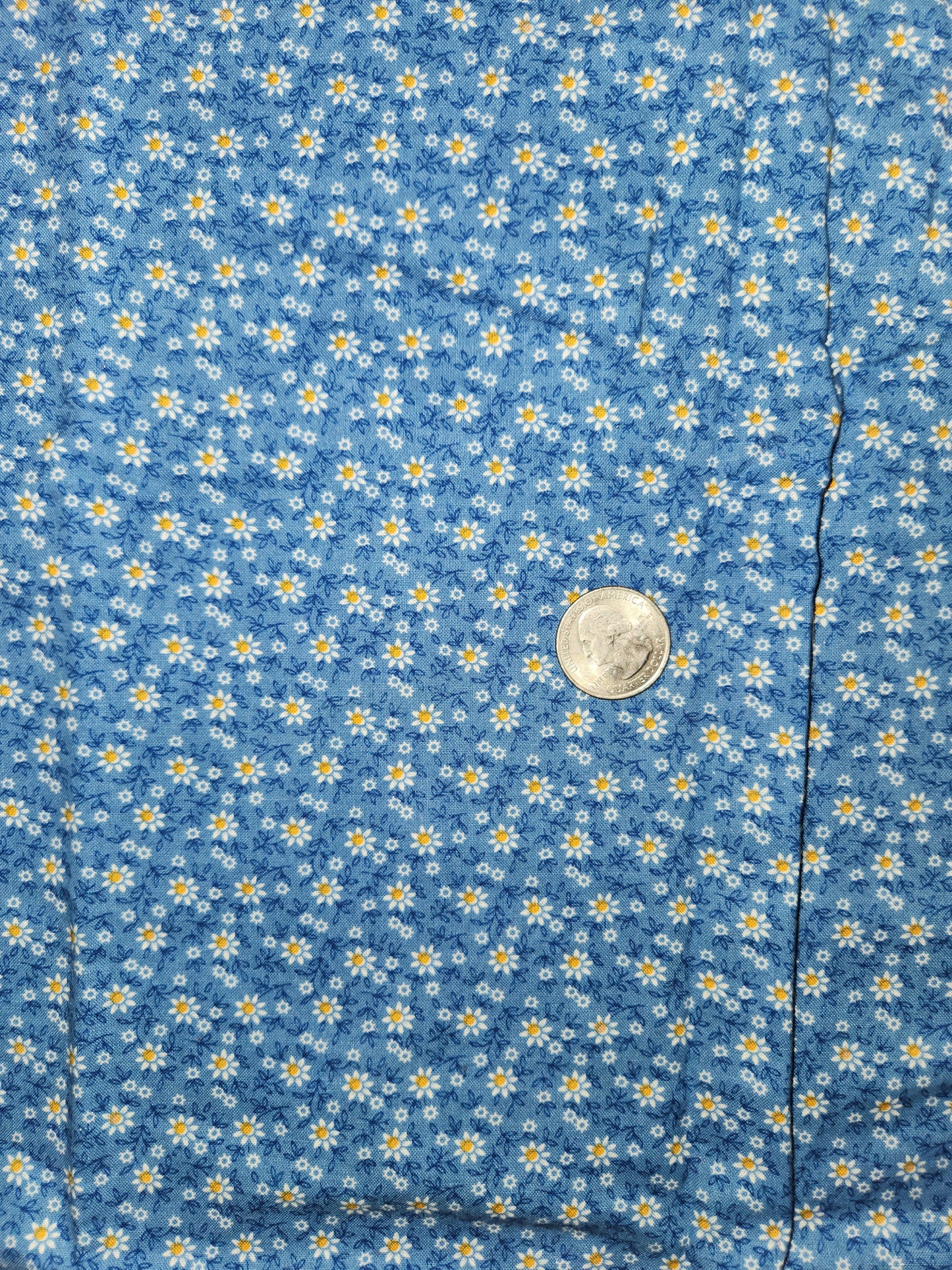 Fabric Destash - Cute Daisies All Over