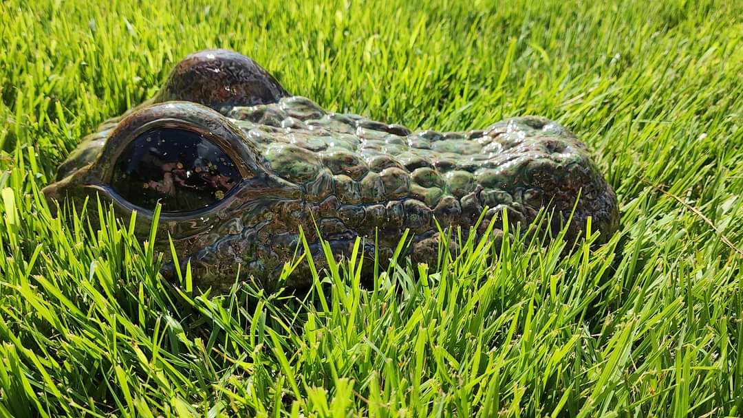 Ceramic Alligator - 3 piece Garden & Patio Décor