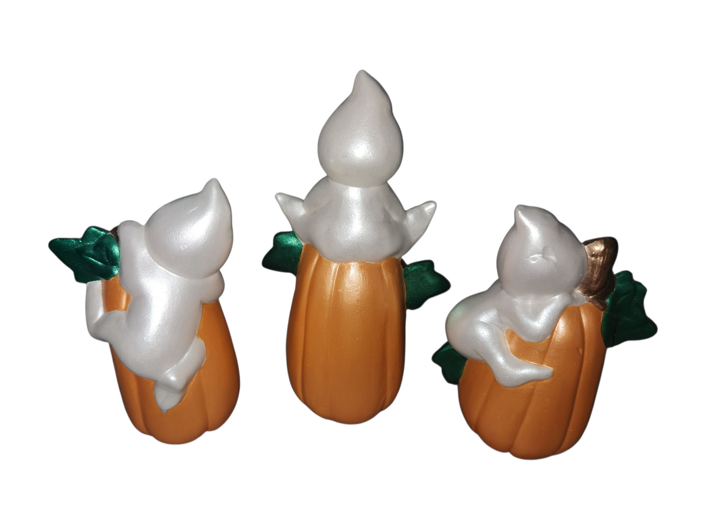 Handmade Hand-Painted Ghosts on Pumpkins – Cute Halloween Ceramic Décor