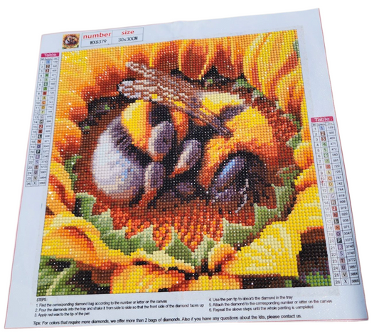 Finished Diamond Painting - Sleeping Bee in Sunflower