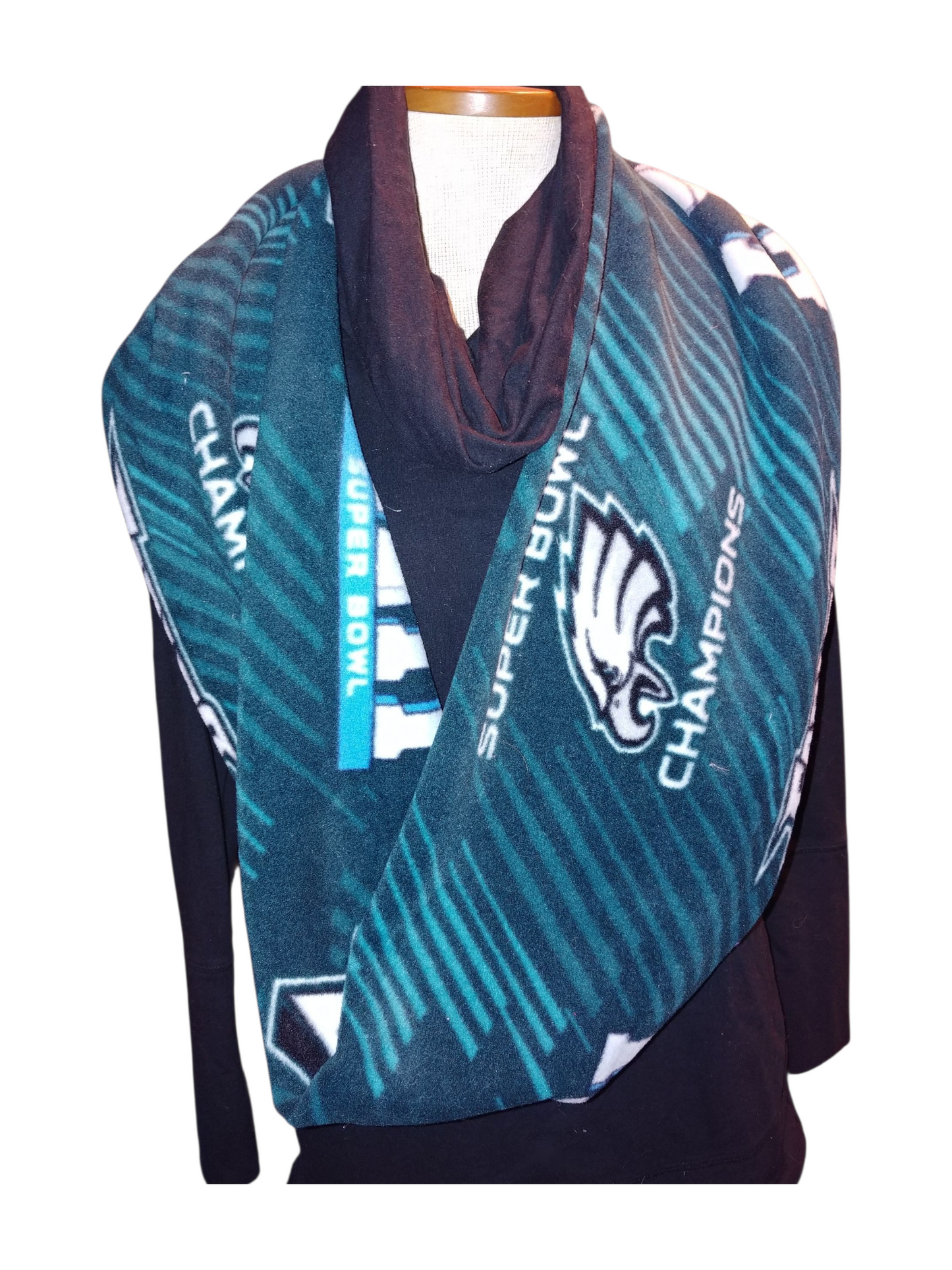 Handmade Infinity Scarf – Licensed Philadelphia Eagles Team Spirit