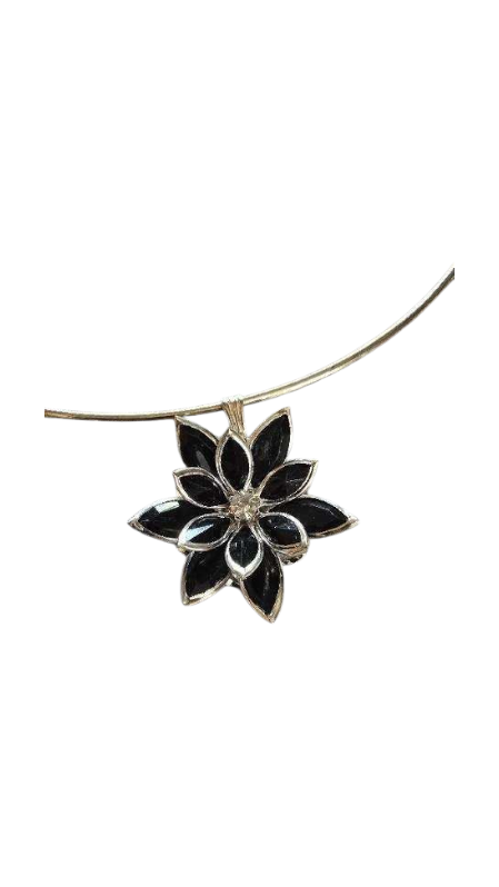 Crystal Flower Jewelry Set – Pendant & Matching Earrings
