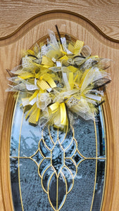 Wreath Decoration - Bumblebee Theme
