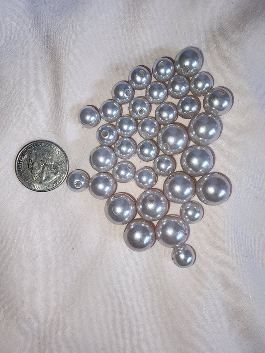 Jewelry Destash, Assorted Plastic Silver Pearl Beads