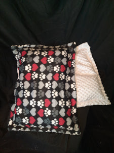 Medium Dog Bed - Hearts & Pawprints, Red & Grey on Black Fleece::Grey Bumpy