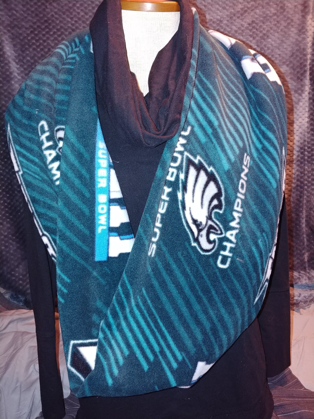 Team Infinity scarf - Eagles Superbowl Champions fleece