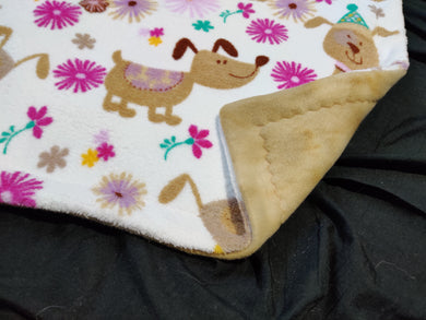 Large Kennel Pad - Dogs & Purple Flowers Ultra Cuddle::Tan Tie-dye Fleece