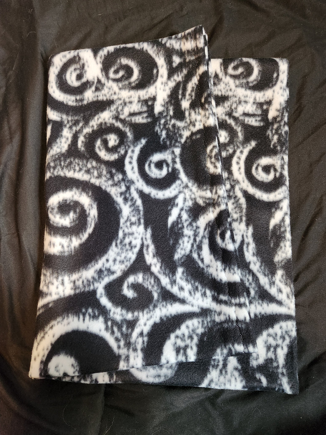 Body Pillowcase - Swirls, Black & White Fleece